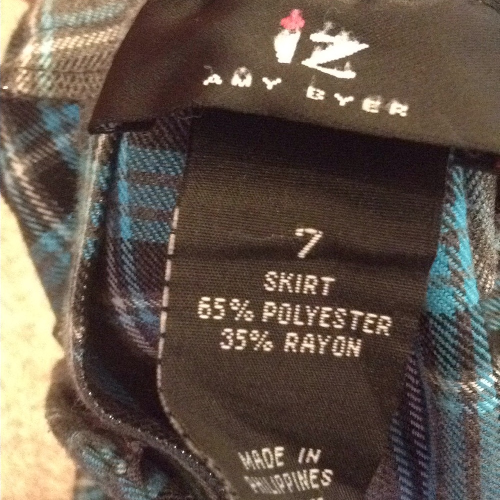 🔵 Blue and Black Plaid Skirt - Picture 5 of 5